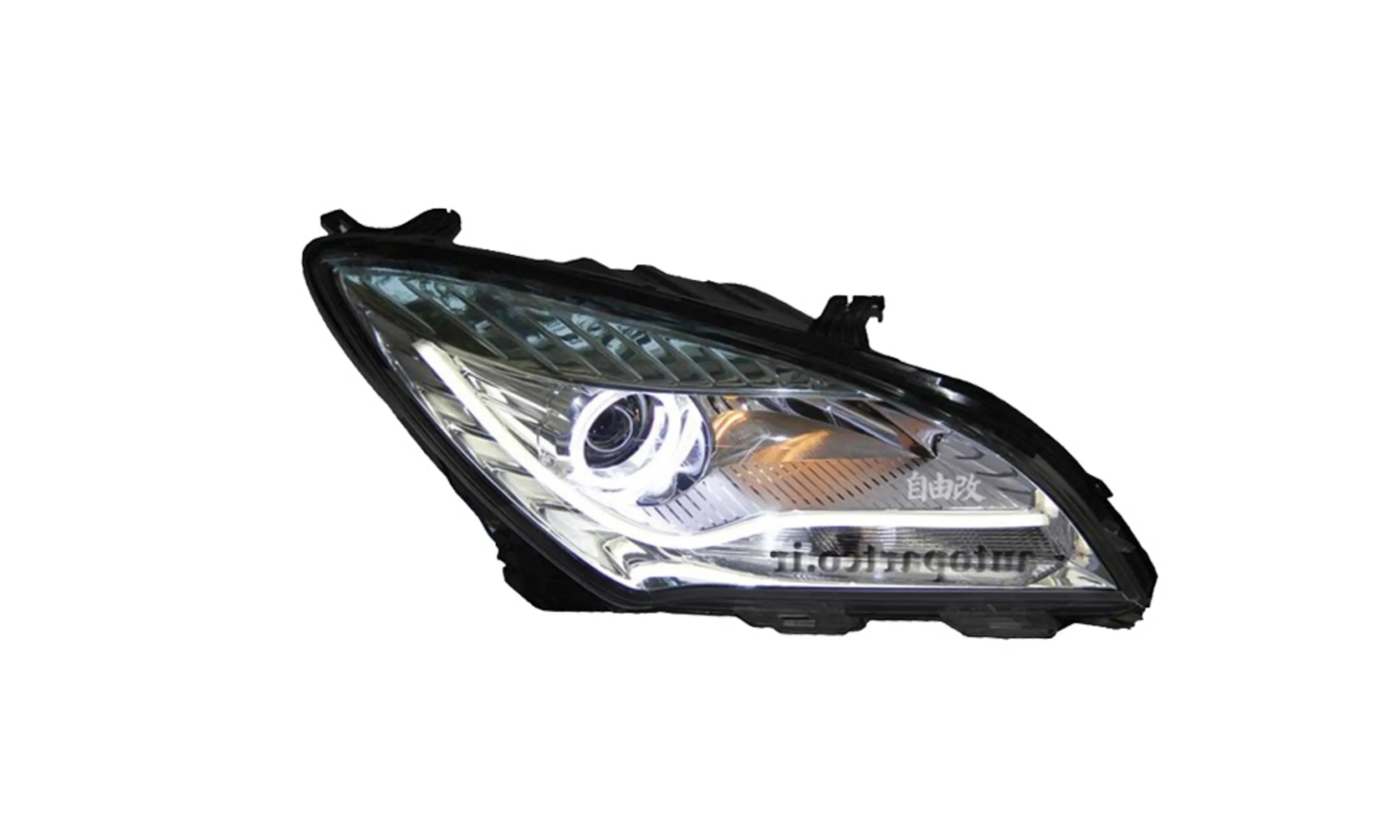 چراغ جلو راست چانگان CS35