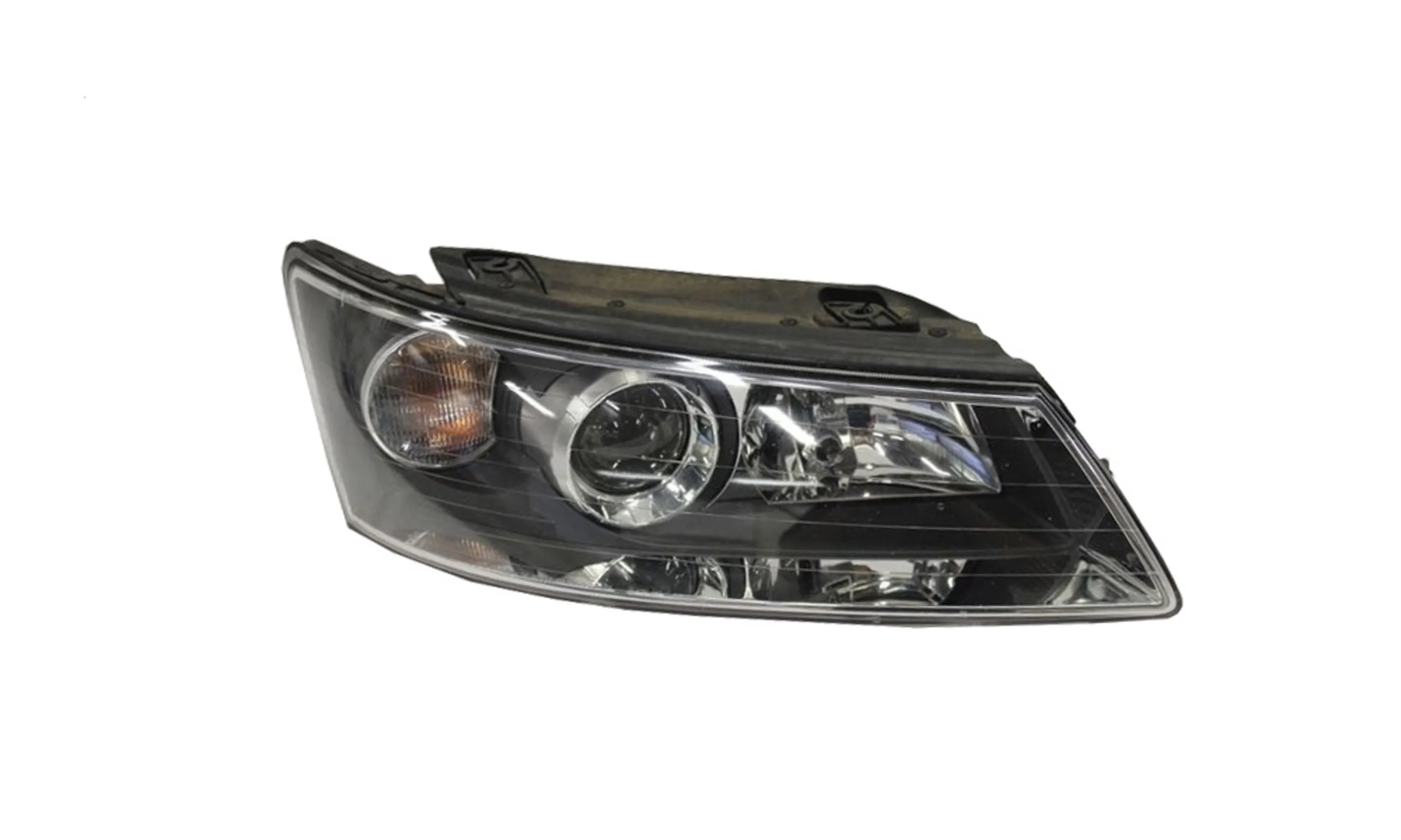 چراغ جلو راست هیوندای سوناتا چراغ جلو راست هیوندای سوناتا