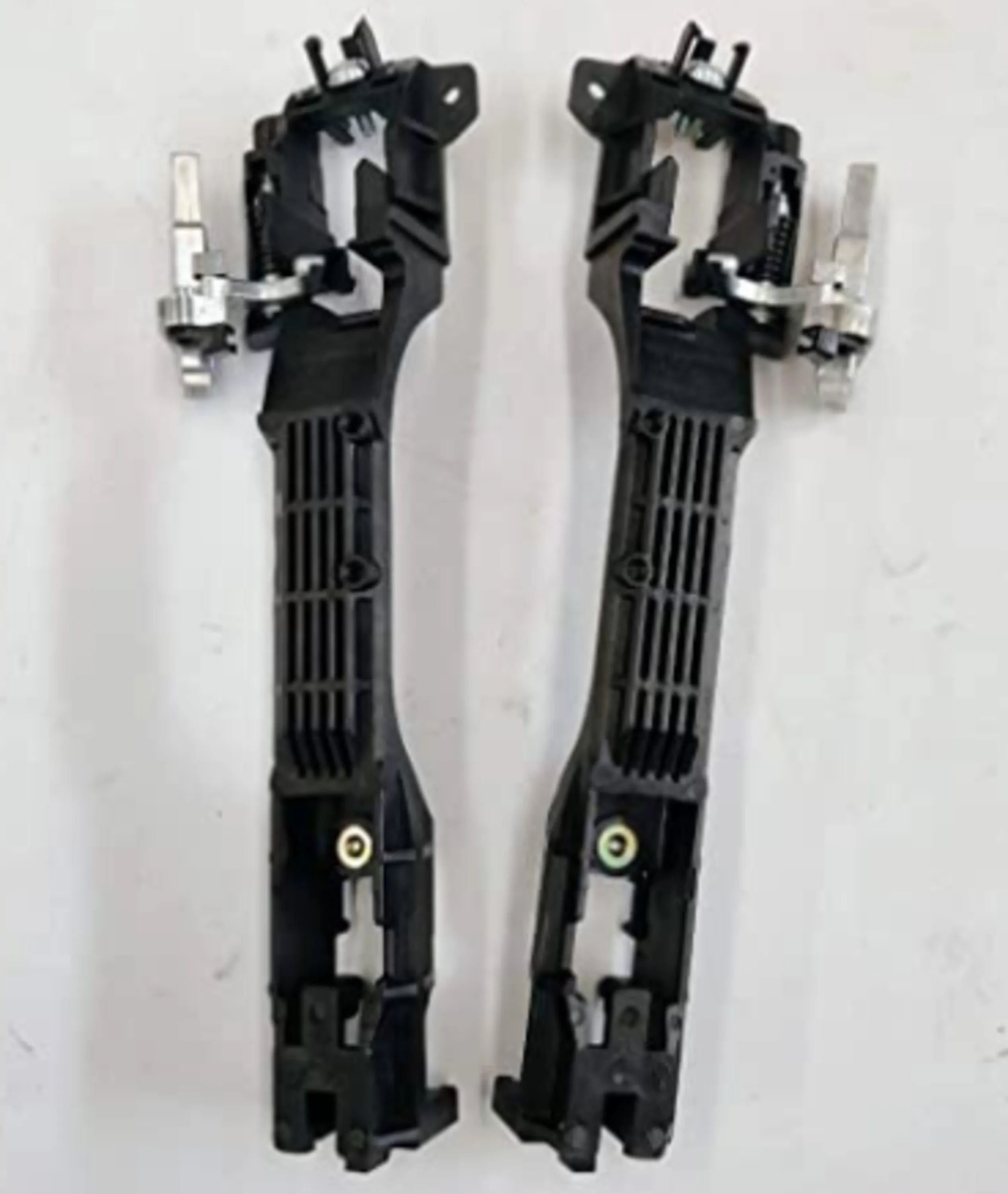 پایه دستگیره چپ جلو J5 AT:J5 MT پایه دستگیره چپ جلو J5 AT:J5 MT