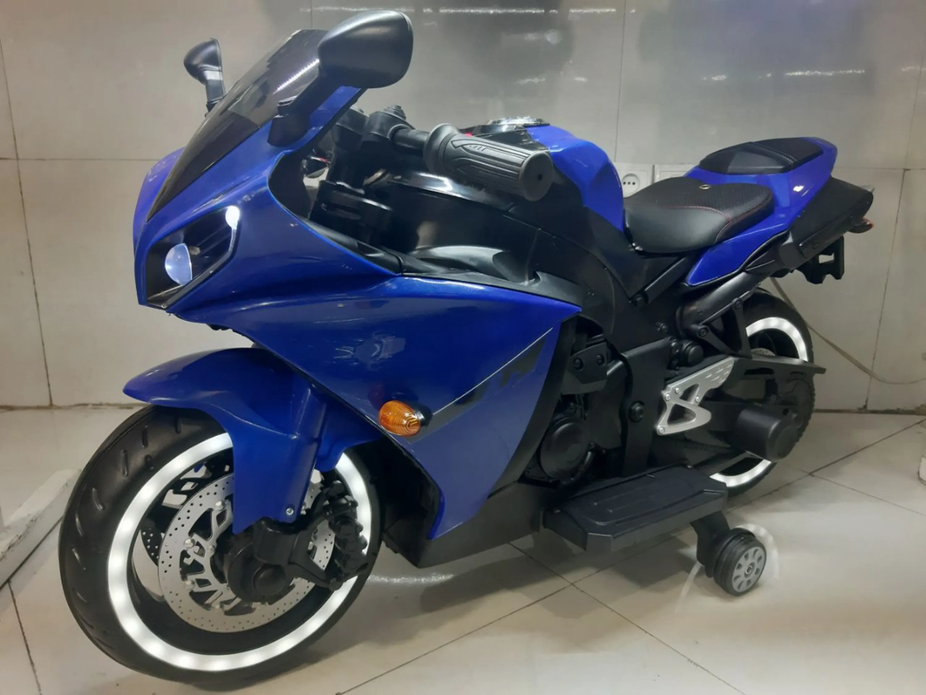 موتور شارژی کد : R 1 موتور شارژی کد : R 1