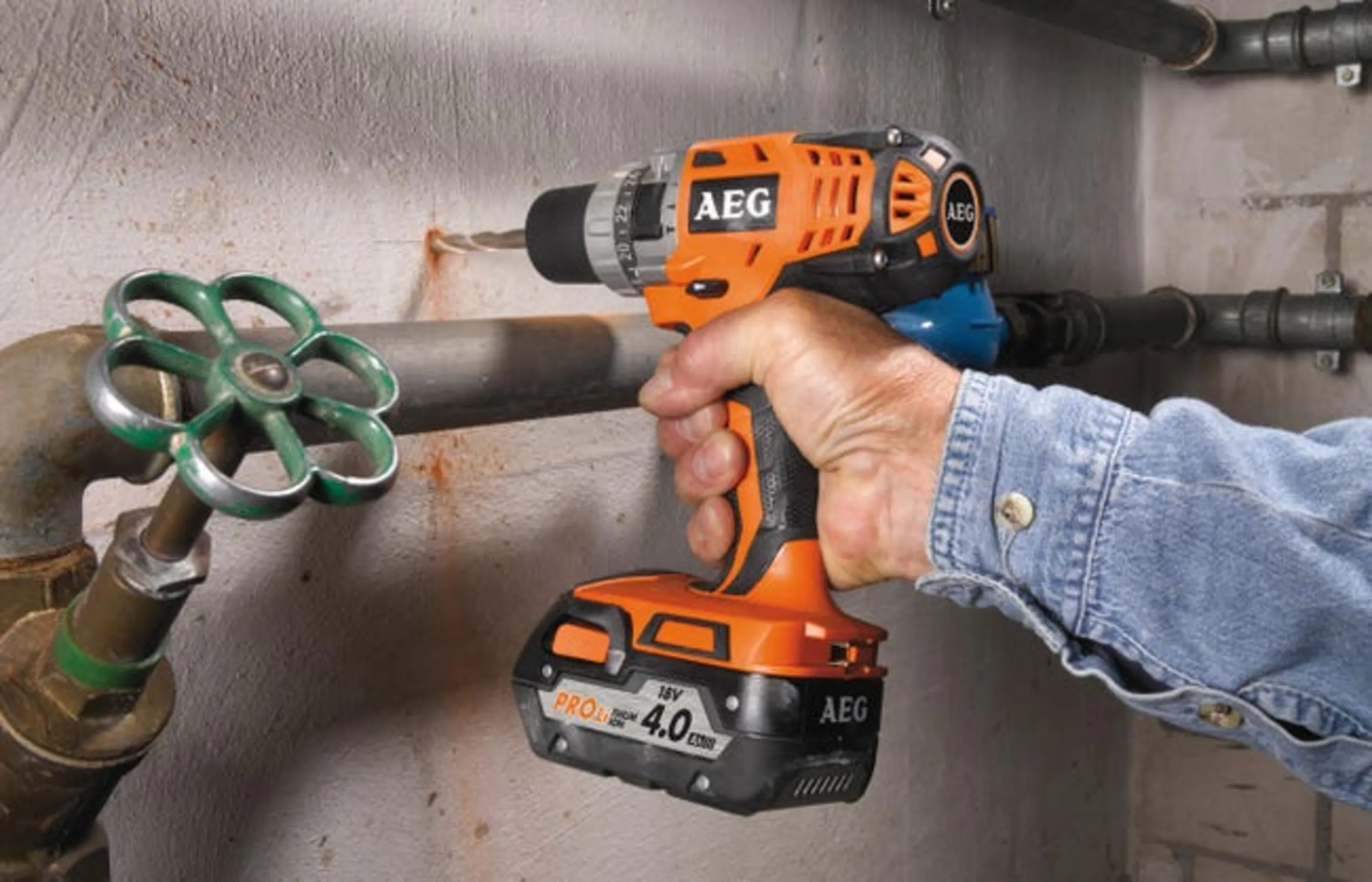 دریل شارژی چکشی 18 ولت AEG مدل BSB18CLI-X02C