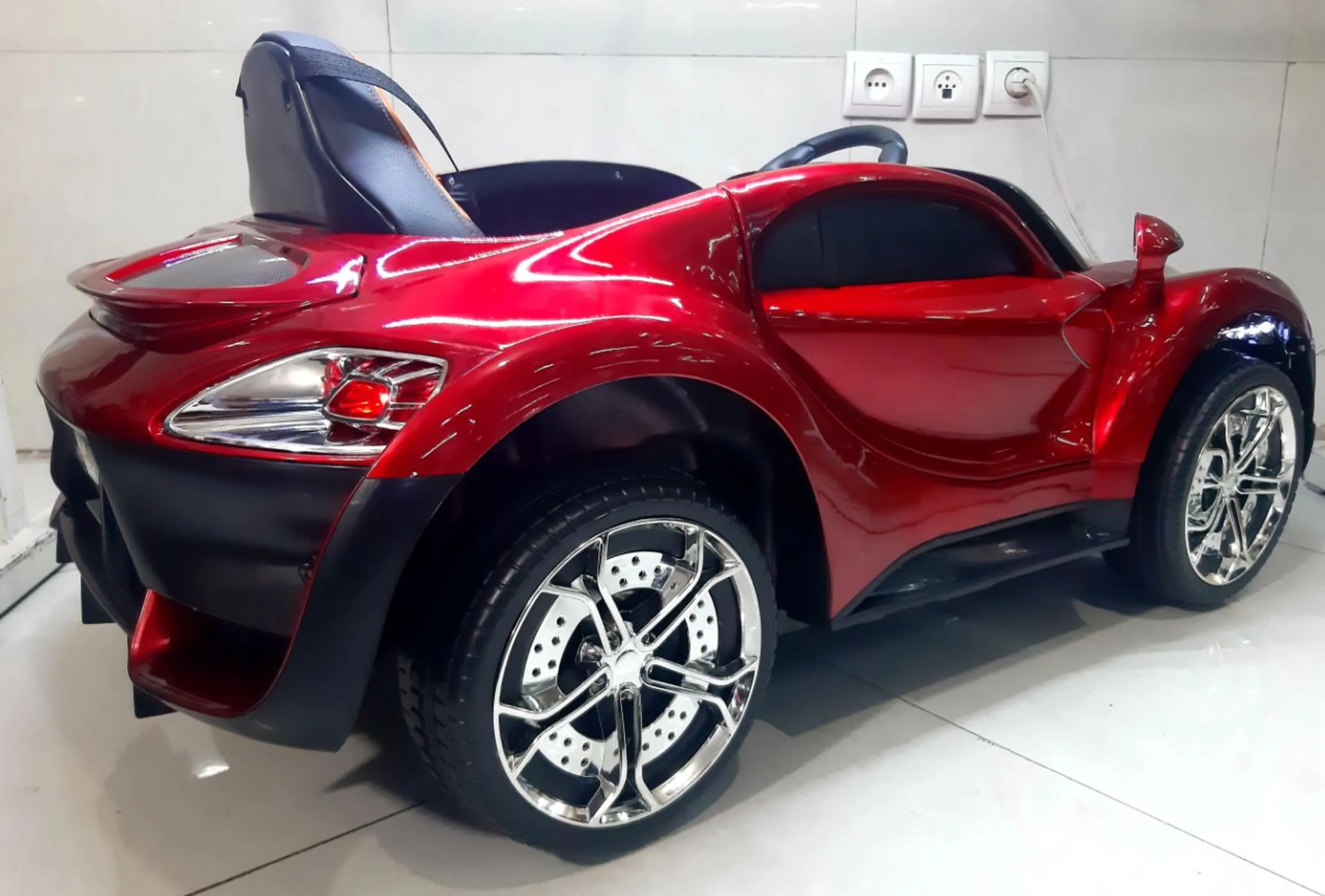 ماشین مک لارن  کد :  1134 ماشین مک لارن  کد :  1134