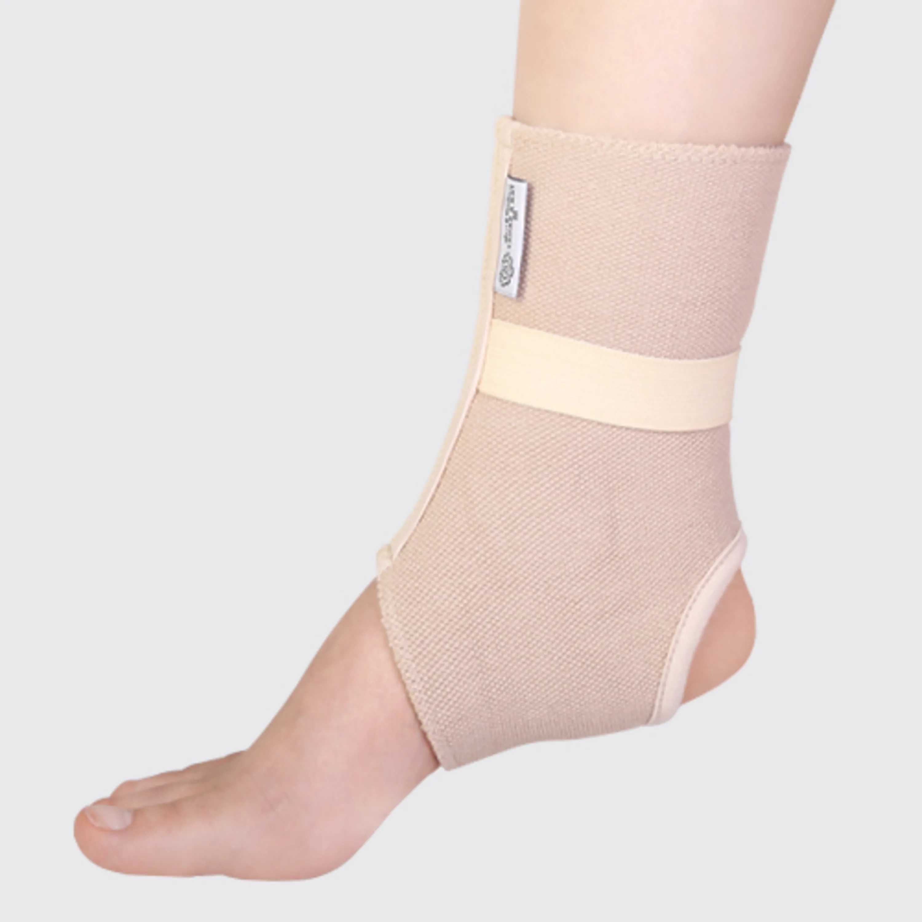 قوزک بند دولایه  طب و صنعت Ankle support قوزک بند دولایه  طب و صنعت Ankle support