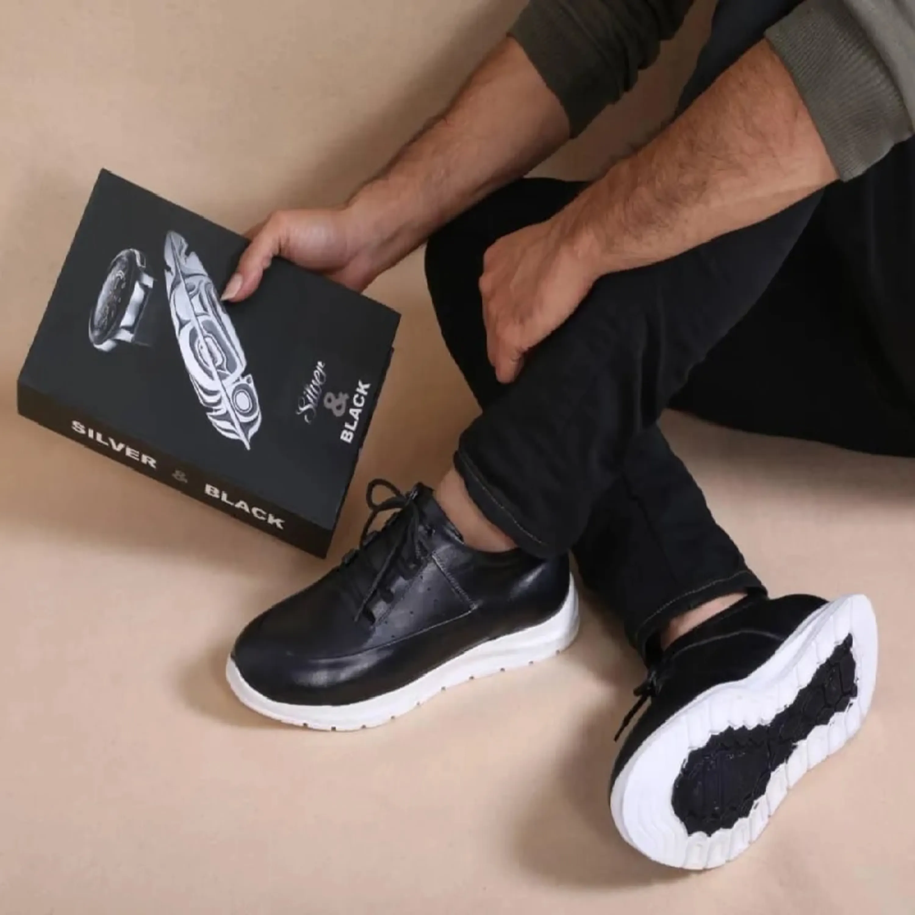 کفش چرم مردانه مدل کنزو زیر سفید کفش چرم مردانه مدل کنزو زیر سفید